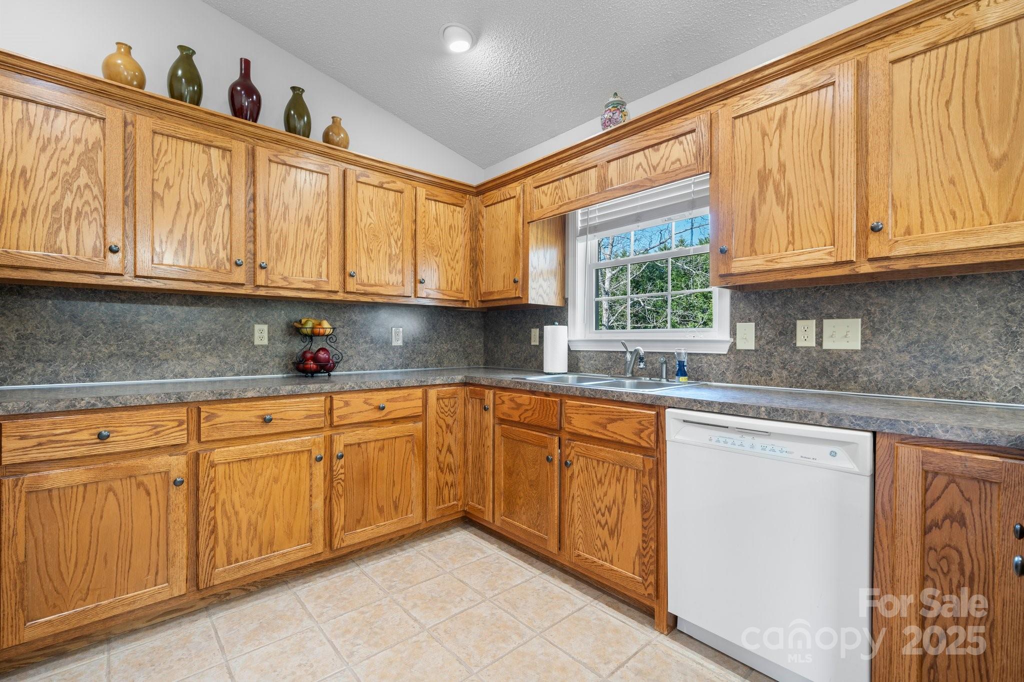 4875 Sulphur Springs Road Northeast Hickory, NC 28601 - Photo 14 of 40 Gallery Image 14