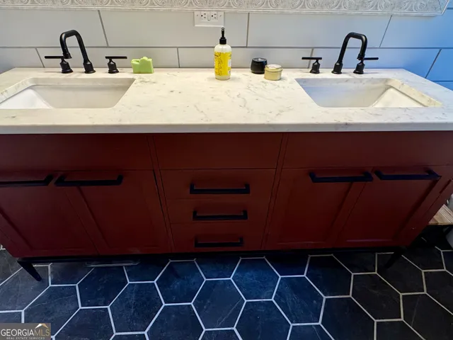 a close view of a stove