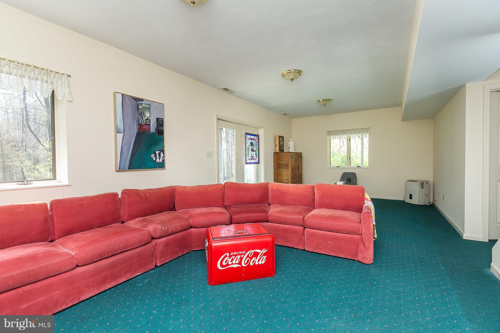 1801 Blue Mt Road Monkton, MD 21111 - Photo 24 of 30 a living room with furniture and a couch