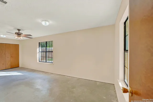 $1,800 | 412 North Pecan Street, Falls City, TX 78113