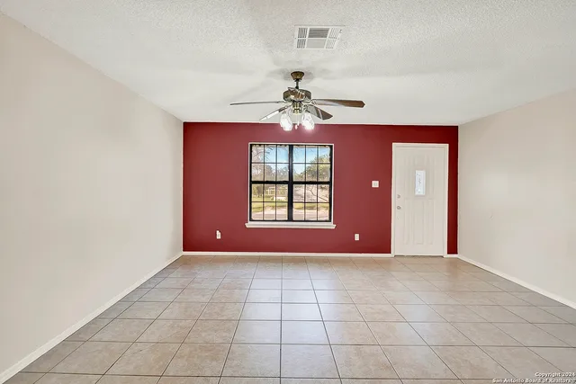 $1,800 | 412 North Pecan Street, Falls City, TX 78113