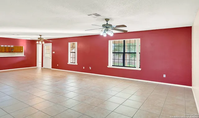 $1,800 | 412 North Pecan Street, Falls City, TX 78113