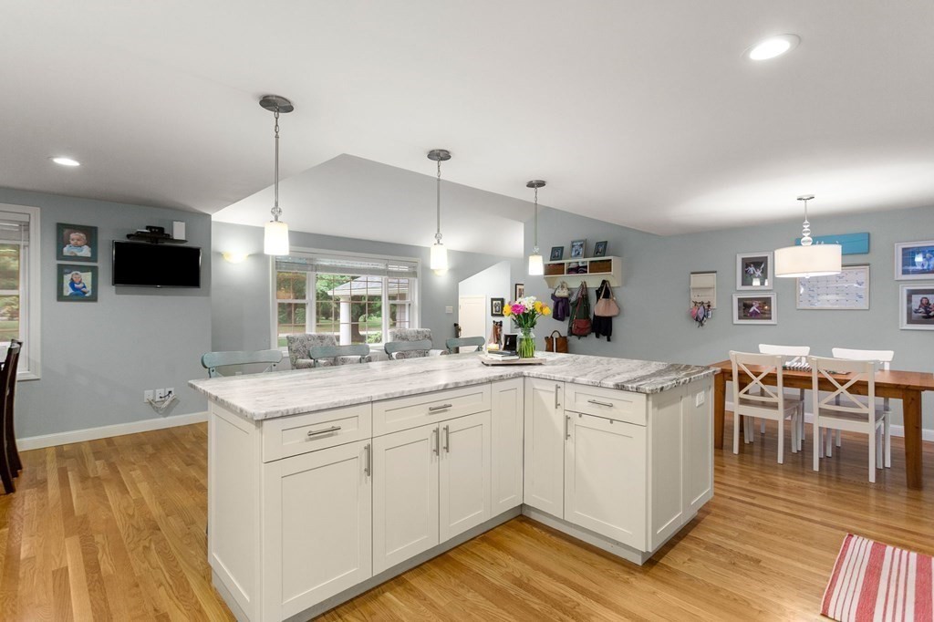 32 Lovejoy Road Andover, MA 01810 - Photo 13 of 38 Gallery Image 13