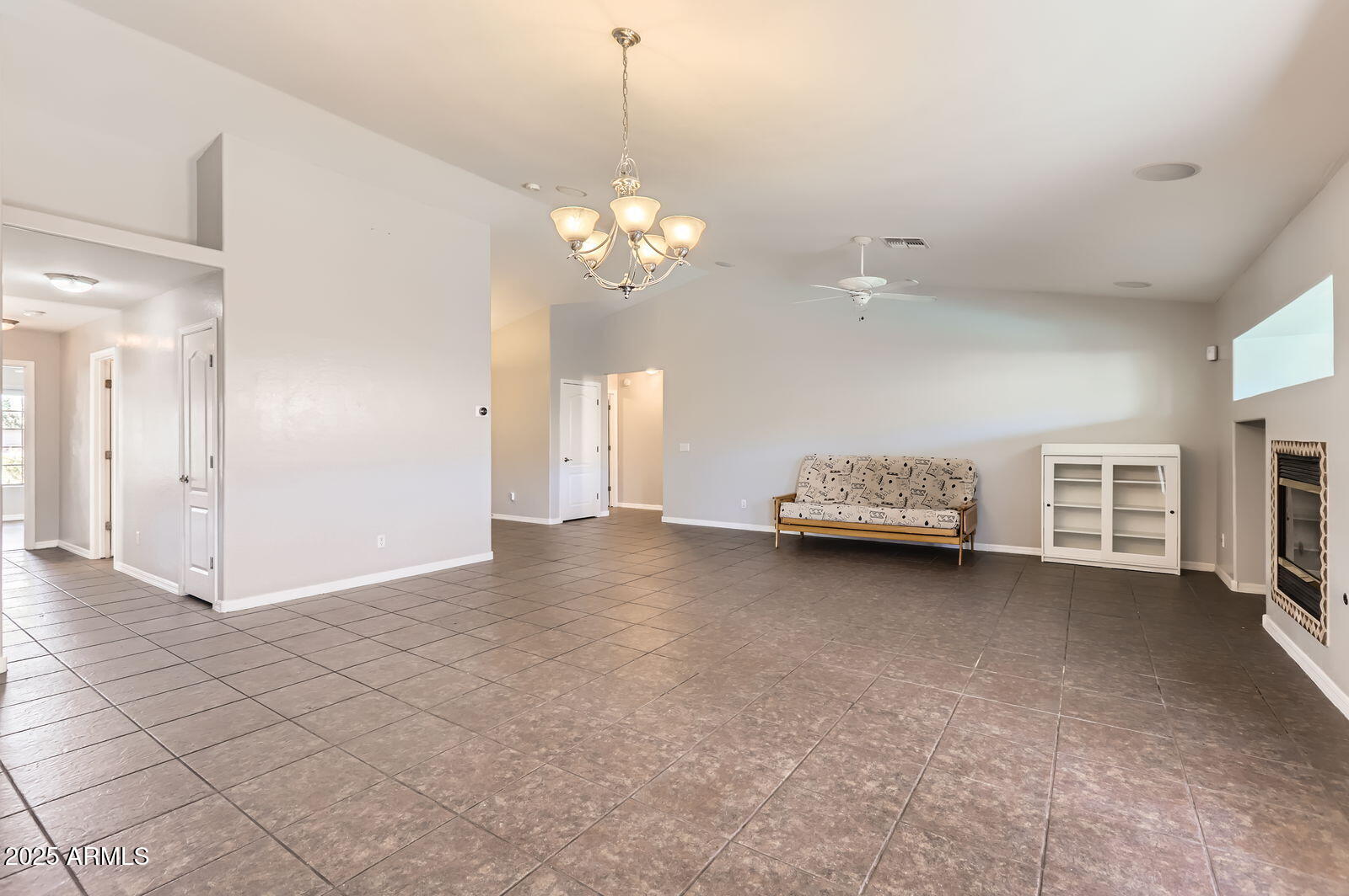17405 West Rimrock Street Surprise, AZ 85388 - Photo 4 of 28 Great Room
