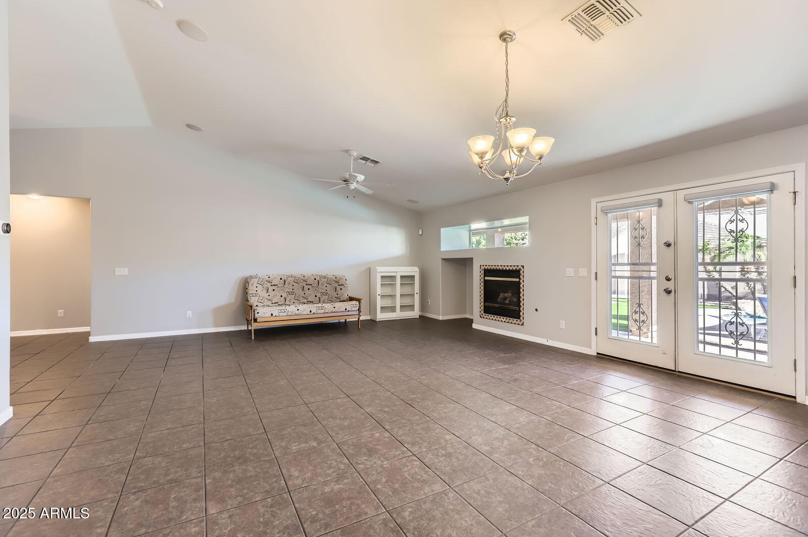 17405 West Rimrock Street Surprise, AZ 85388 - Photo 5 of 28 Great Room