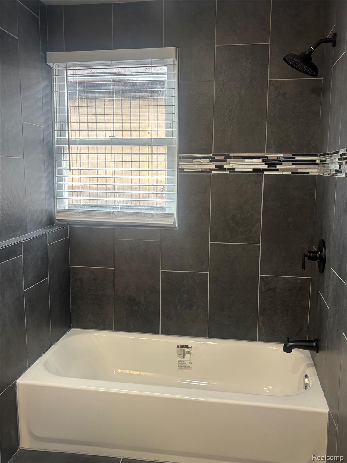 5012 Fischer Street Detroit, MI 48213 - Photo 12 of 22 Main Bathroom with walk-in linen closet