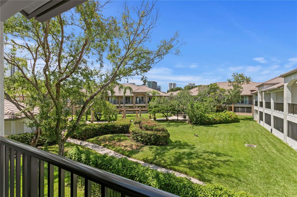 1040 Normandy Trace Road Tampa, FL 33602 - Photo 23 of 37
