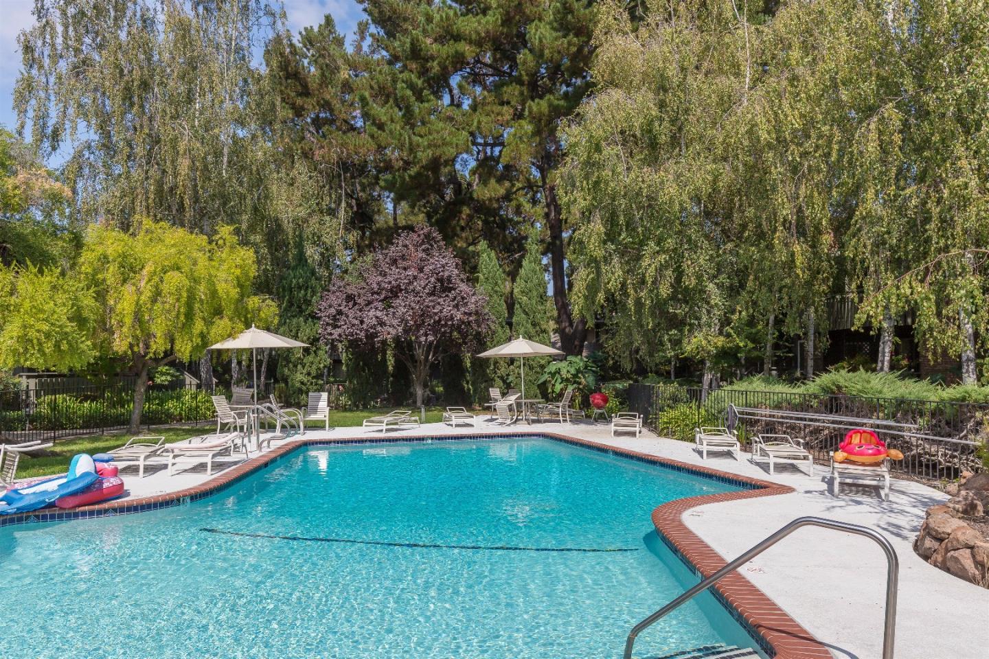 99 East Middlefield Road, Unit 6 Mountain View, CA 94043 - Photo 21 of 23 Gallery Image 21