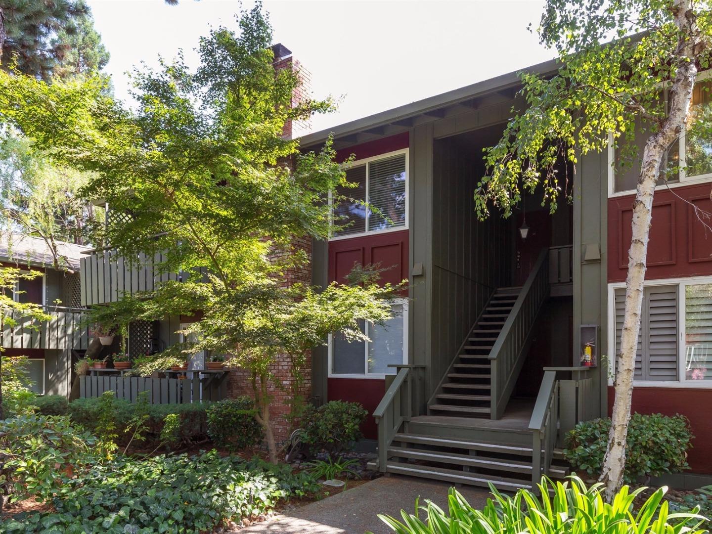99 East Middlefield Road, Unit 6 Mountain View, CA 94043 - Photo 3 of 23 Gallery Image 3
