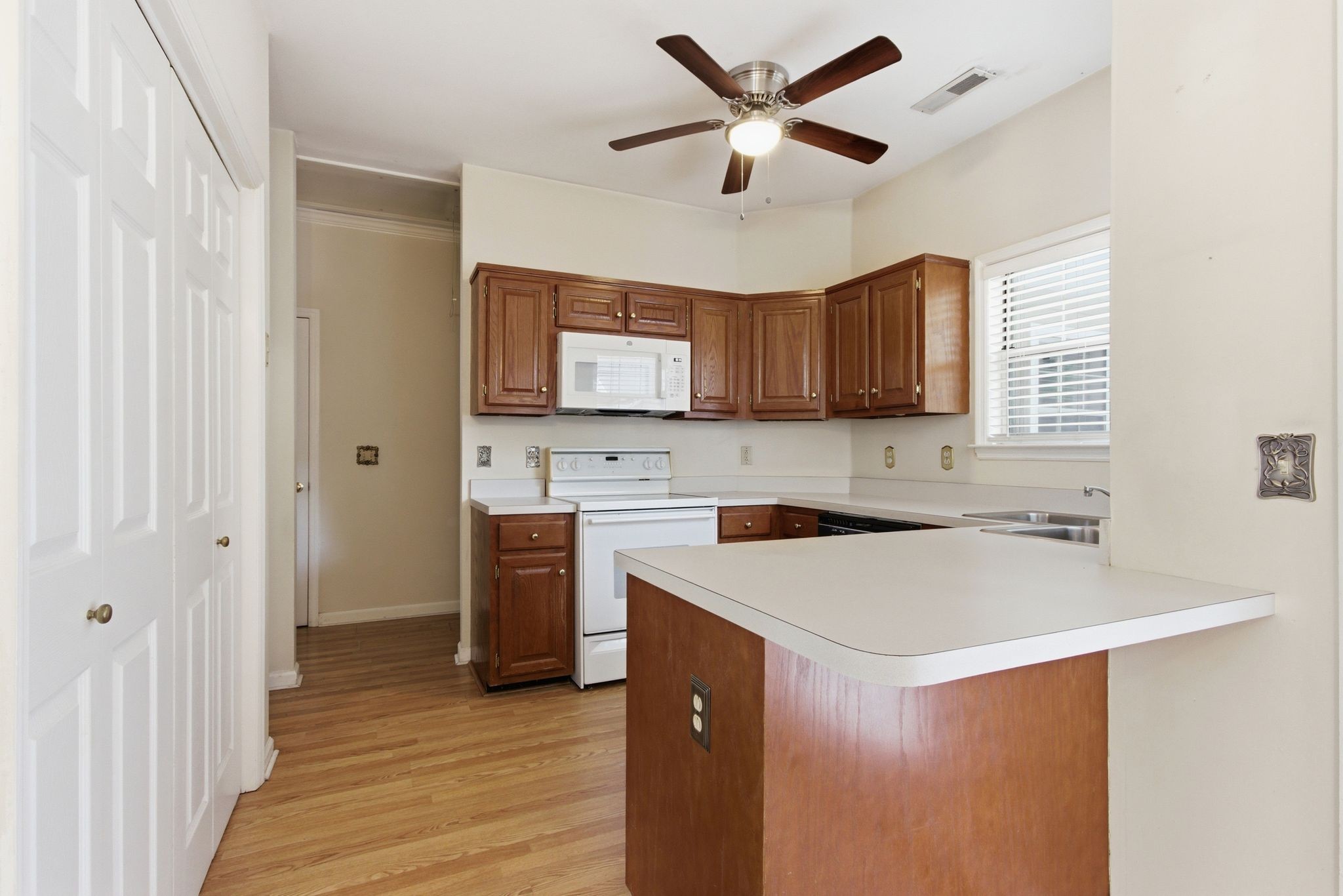 2019 Roderick Circle Franklin, TN 37064 - Photo 10 of 31