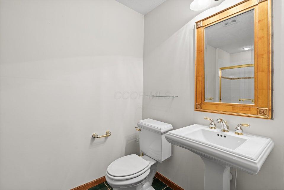 9909 Hoover Woods Road Galena, OH 43021 - Photo 34 of 50 Full bath
