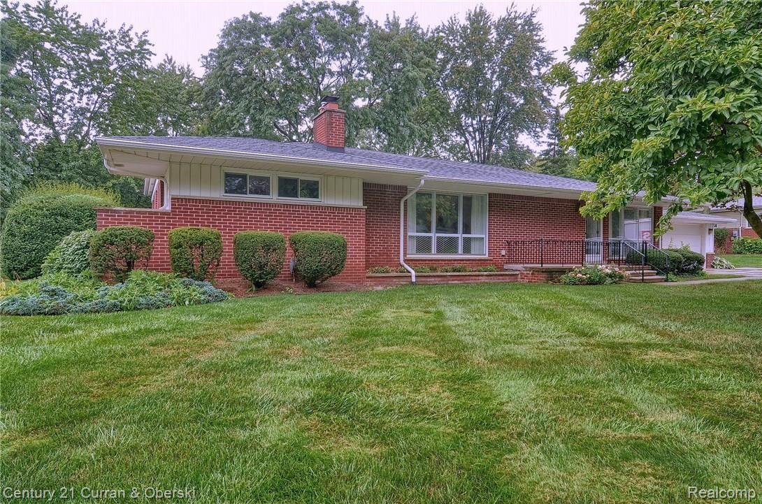 28211 Peppermill Road Farmington, MI 48331 - Photo 1 of 26 Front_2nd_View (3).jpg