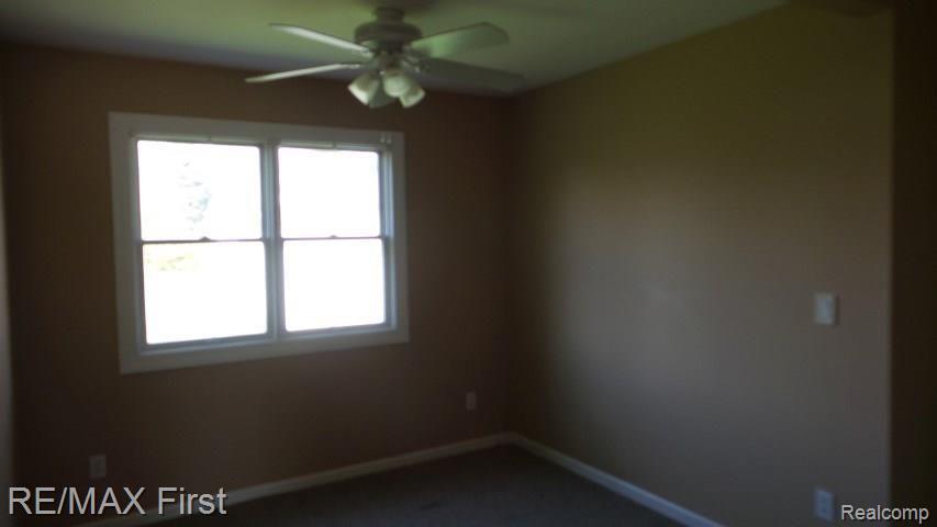 23825 Rausch Avenue Eastpointe, MI 48021 - Photo 8 of 26 20160418_194202.jpg