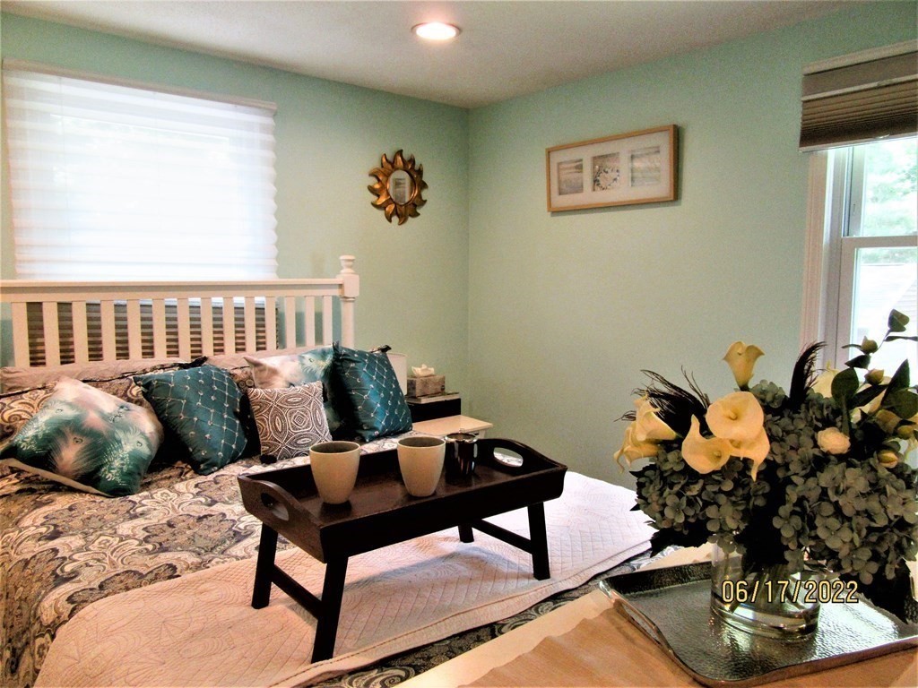 3 Brookside Road Mansfield, MA 02048 - Photo 8 of 34 Gallery Image 8