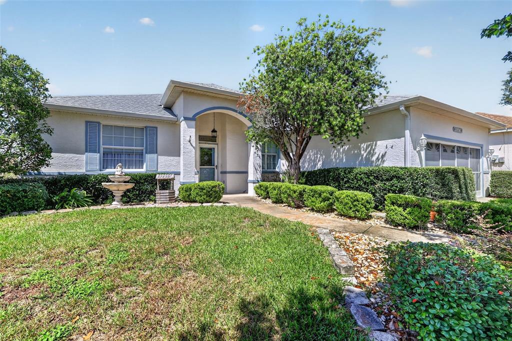 9667 Southwest 92nd Place Road Ocala, FL 34481 - Photo 2 of 35