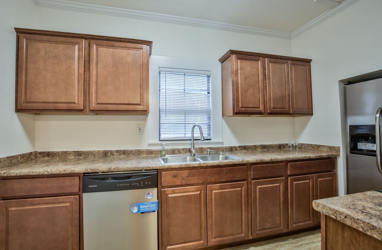 3209 Livingston Road Tallahassee, FL 32303 - Photo 7 of 33 Gallery Image 7