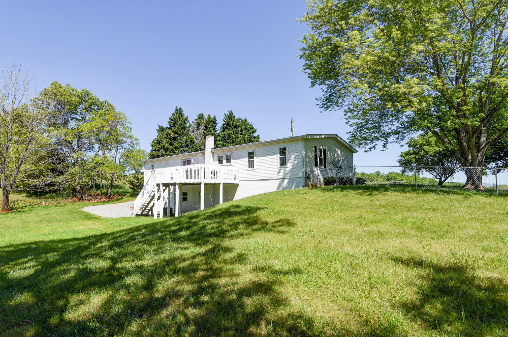 1667 Arthur Road Bedford, VA 24523 - Photo 12 of 72 42-web-or-mls-1667 Arthur Rd_-42