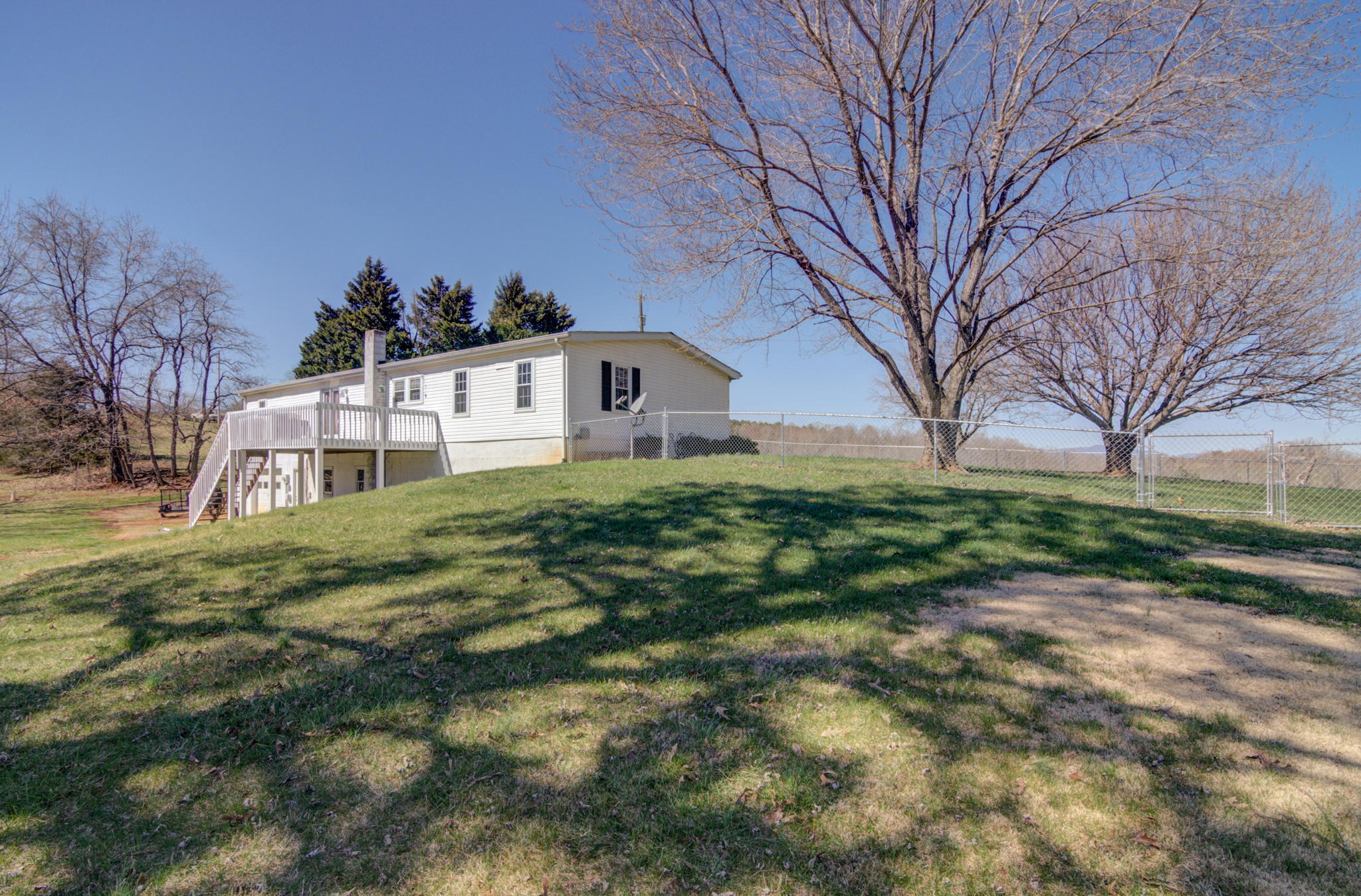 1667 Arthur Road Bedford, VA 24523 - Photo 41 of 72 37-web-or-mls-1667 Arthur_37