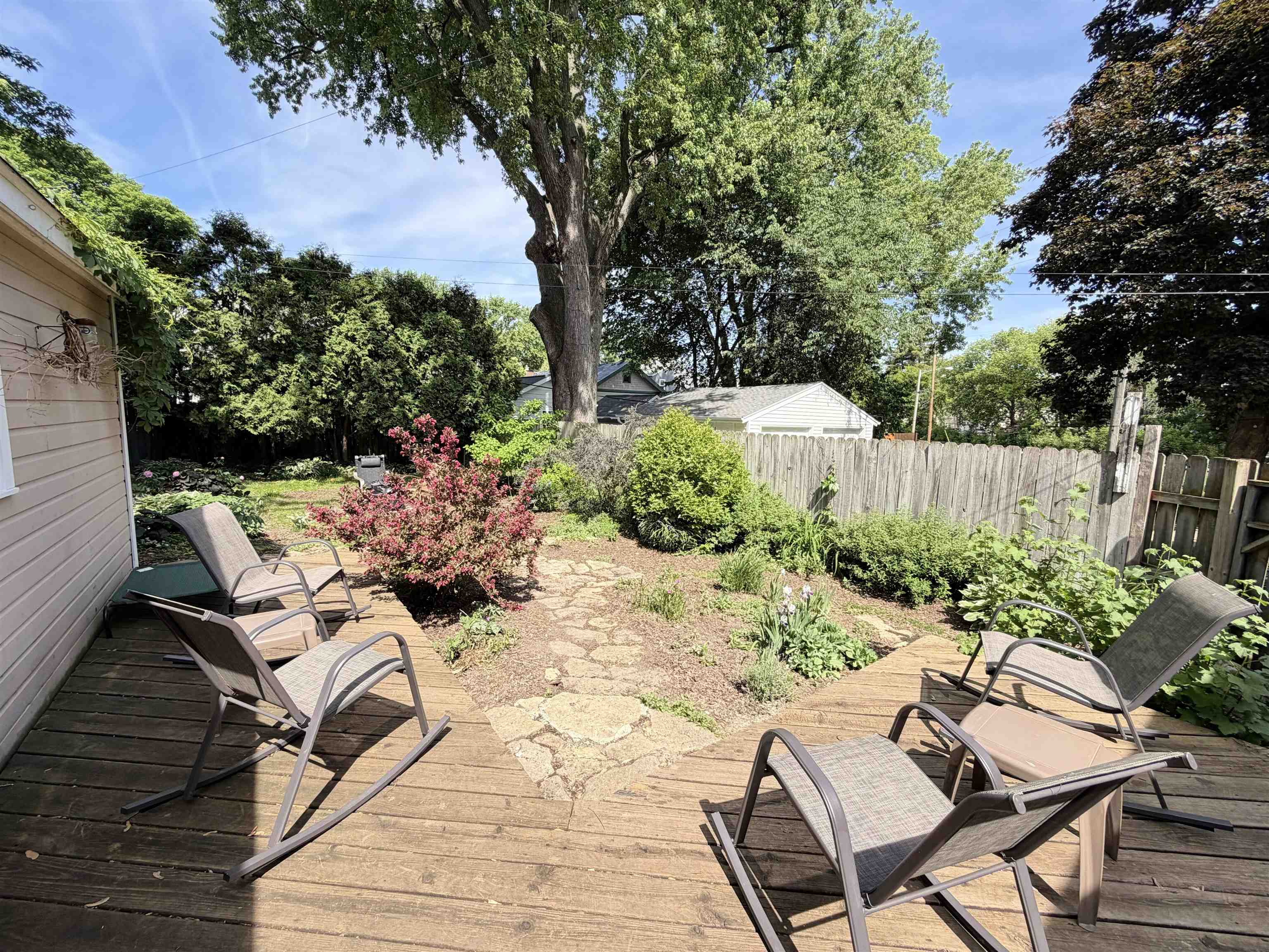 182 Ryan Street Madison, WI 53704 - Photo 28 of 32