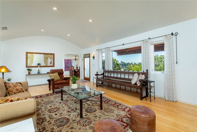 $1,650,000 | 1404 Corona Drive, Glendale, CA 91205