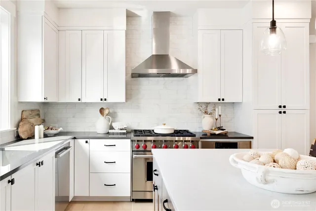 $1,769,990 | 14338 149th Place Northeast, Unit 10, Woodinville, WA 98072