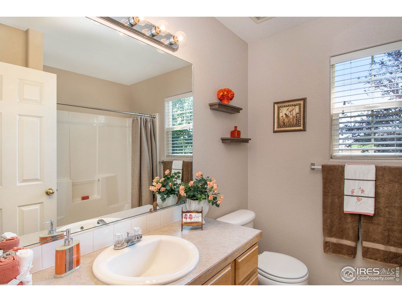 8300 18th St Road Greeley, CO 80634 - Photo 15 of 26 2nd Bath Main Floor