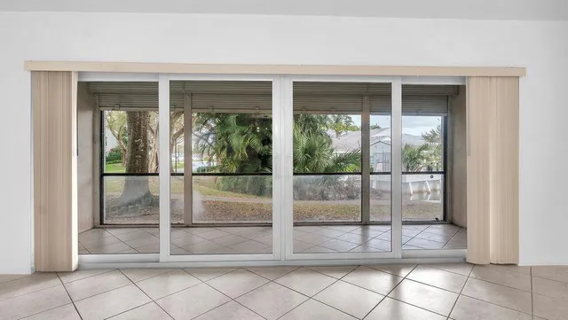 $290,000 | 6125 Old Court Road, Unit 133, Boca Raton, FL 33433