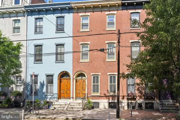 $1,575 | 404 South 22nd Street, Unit 2R, Philadelphia, PA 19146