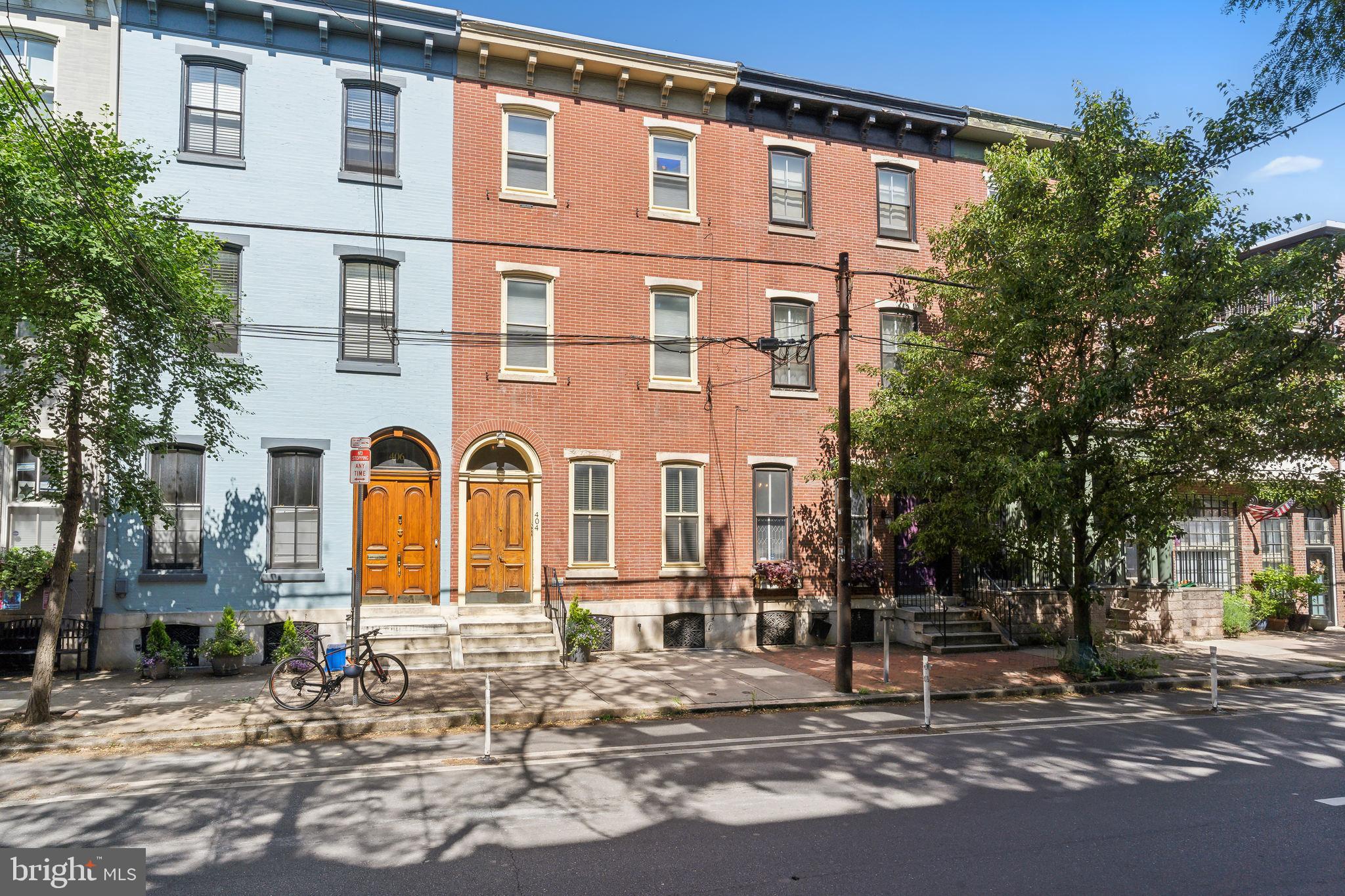 404 South 22nd Street, Unit 2R Philadelphia, PA 19146 - Photo 2 of 17