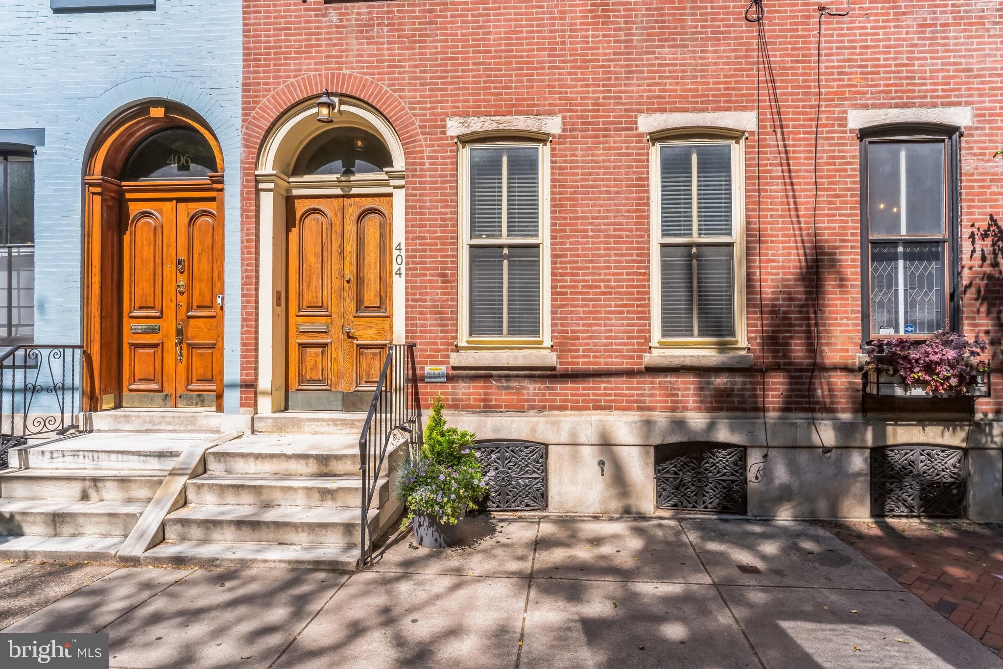 404 South 22nd Street, Unit 2R Philadelphia, PA 19146 - Photo 3 of 17