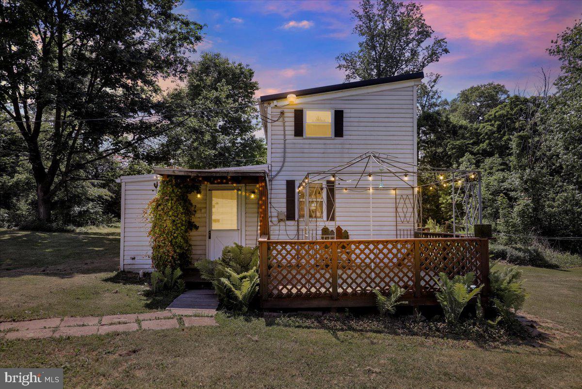 1908 Washington Avenue Lititz, PA 17543 - Photo 32 of 32 twighlight view