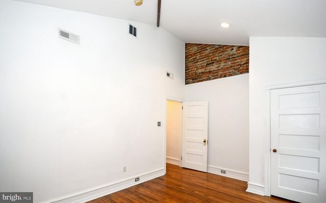 $537,500 | 112 East Moreland Avenue, Philadelphia, PA 19118