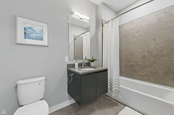 $8,000 | 146 West Erie Street, Unit 403, Chicago, IL 60654