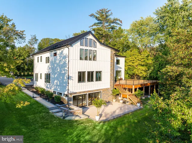 $4,299,000 | 9402 Meadowbrook Avenue, Philadelphia, PA 19118