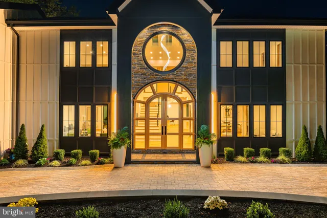 $4,299,000 | 9402 Meadowbrook Avenue, Philadelphia, PA 19118