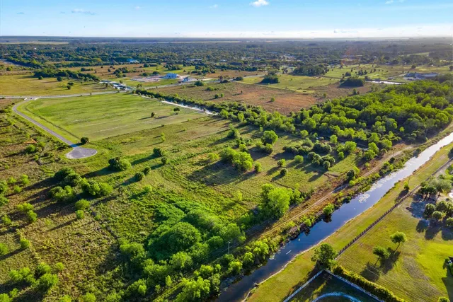 a view of an ocean view