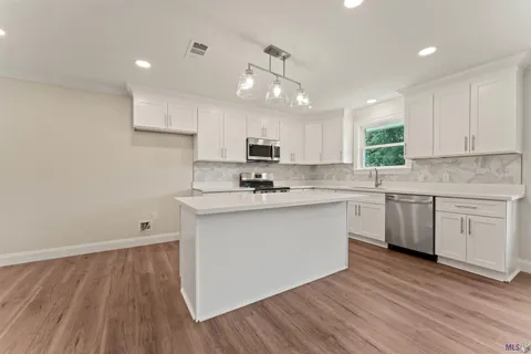 $279,700 | 1142 Sharynwood Drive, Baton Rouge, LA 70808