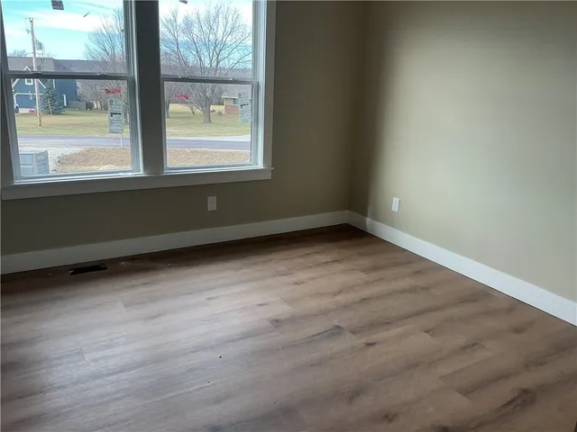 $489,000 | 70 Fairview Drive, Ottawa, KS 66067