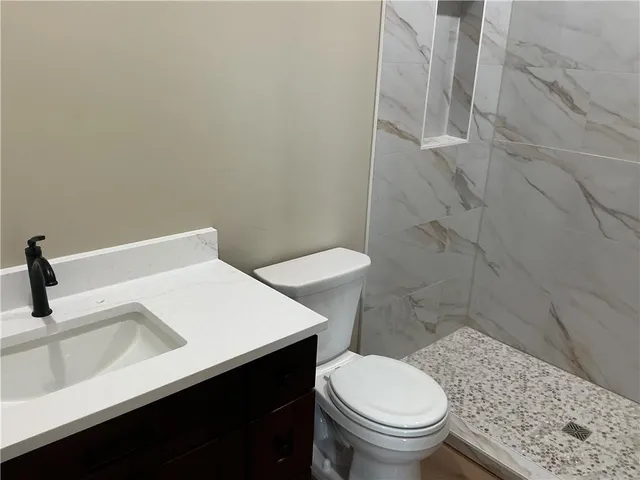 $489,000 | 70 Fairview Drive, Ottawa, KS 66067