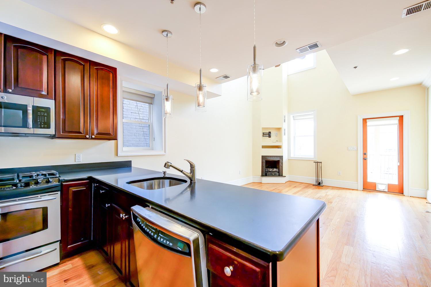 629 4th Street Northeast, Unit 3 Washington, DC 20002 - Photo 6 of 30
