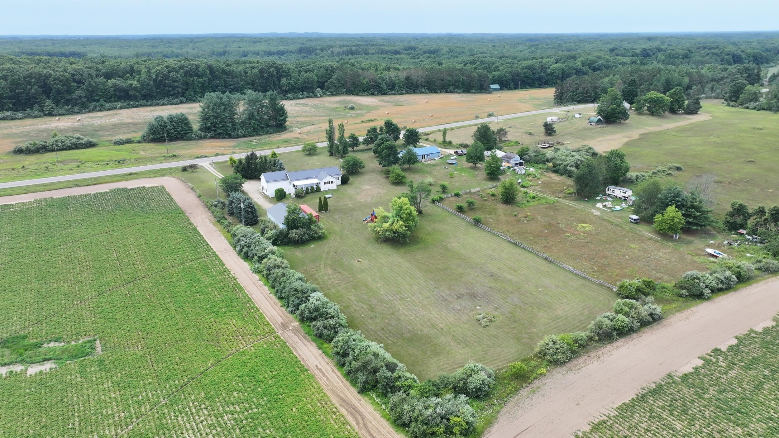 1190 Arthur Road Remus, MI 49340 - Photo 75 of 76 1949366-678d7a31-48fc-4751-b5cf-bf2774572043.JPG