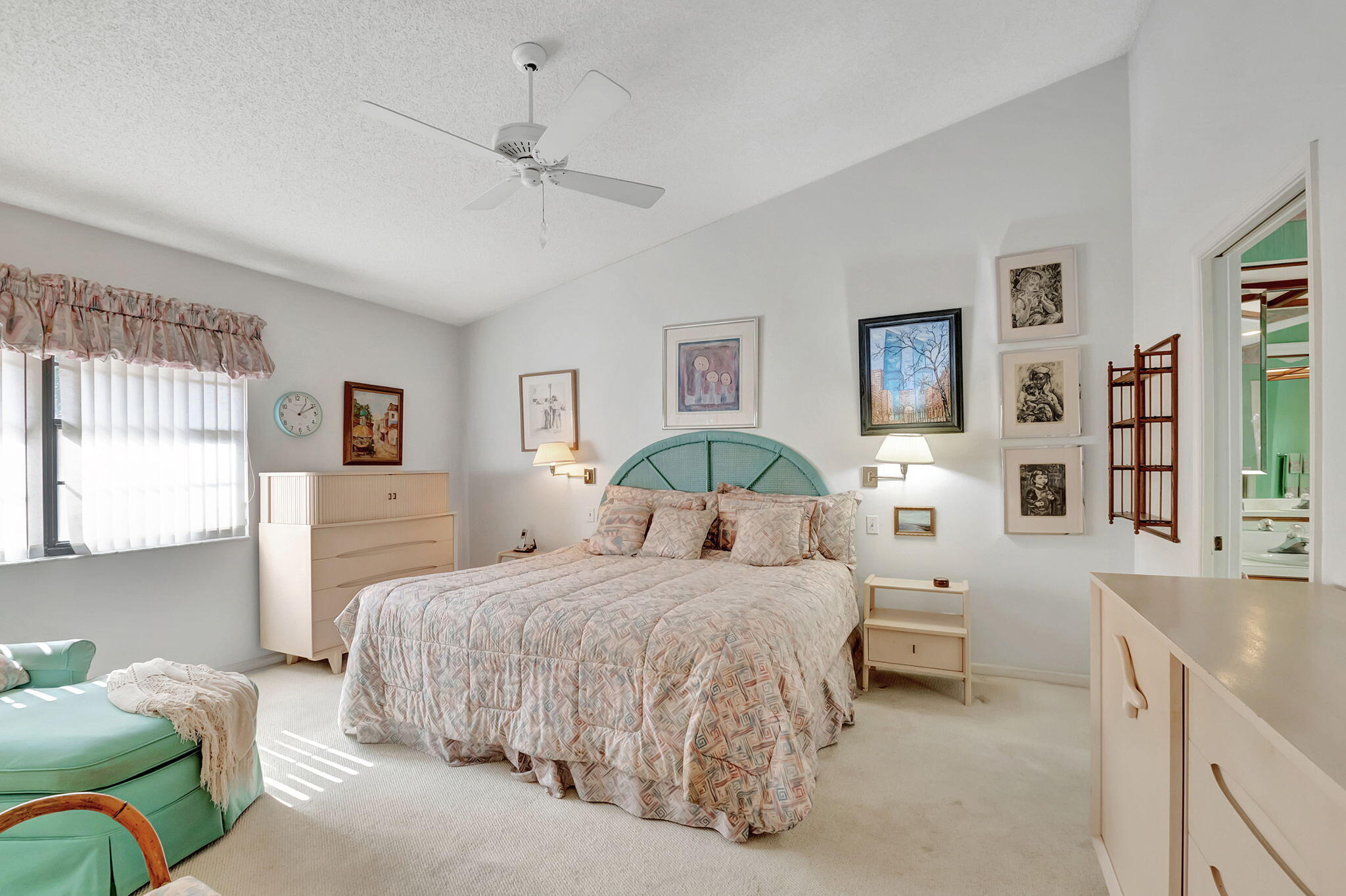 11127 Applegate Circle Boynton Beach, FL 33437 - Photo 20 of 74 21-web-or-mls-DSC_9649