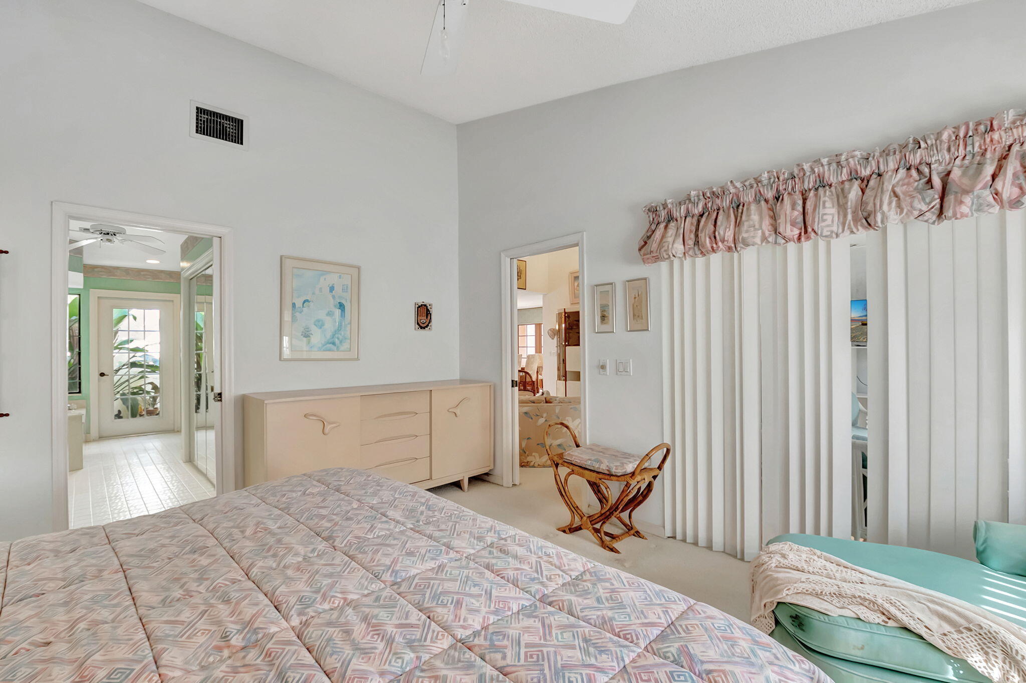 11127 Applegate Circle Boynton Beach, FL 33437 - Photo 22 of 74 23-web-or-mls-DSC_9659