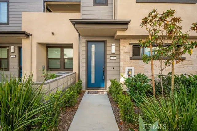 $770,000 | 2955 West Lincoln Avenue, Unit 7, Anaheim, CA 92801