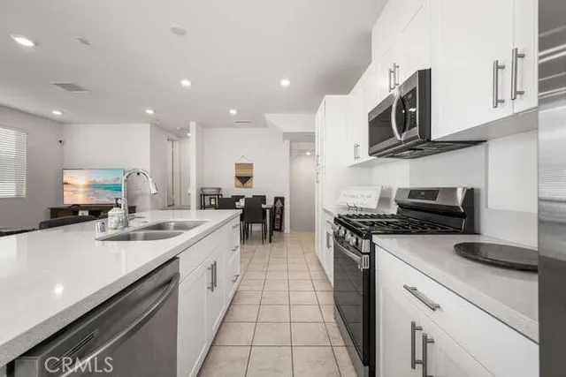 $770,000 | 2955 West Lincoln Avenue, Unit 7, Anaheim, CA 92801