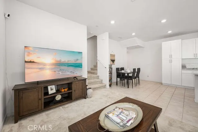 $770,000 | 2955 West Lincoln Avenue, Unit 7, Anaheim, CA 92801