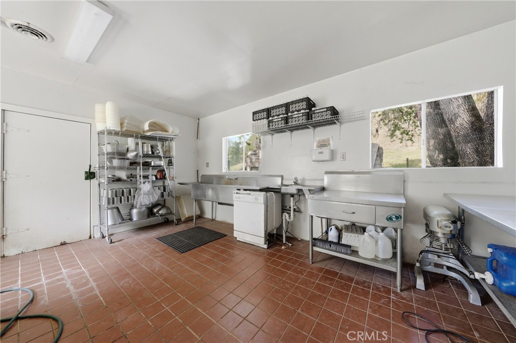 6400 Scotts Valley Road Lakeport, CA 95453 - Photo 65 of 69