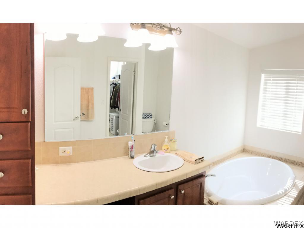 1257 South Verde Road Golden Valley, AZ 86413 - Photo 17 of 27 Gallery Image 17
