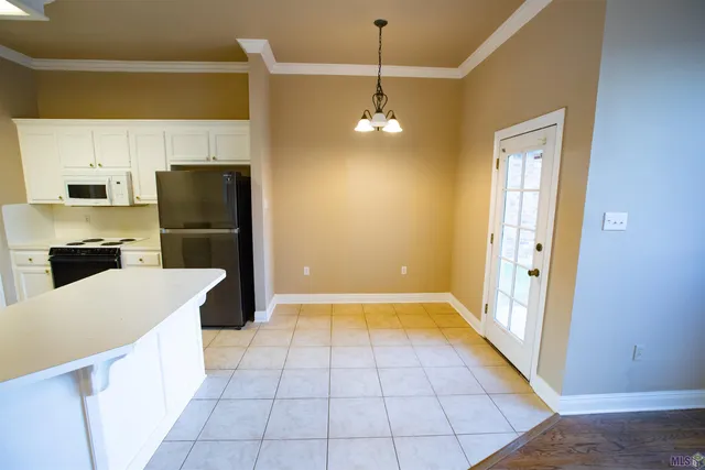 $329,900 | 1335 Springlake Drive, Baton Rouge, LA 70810