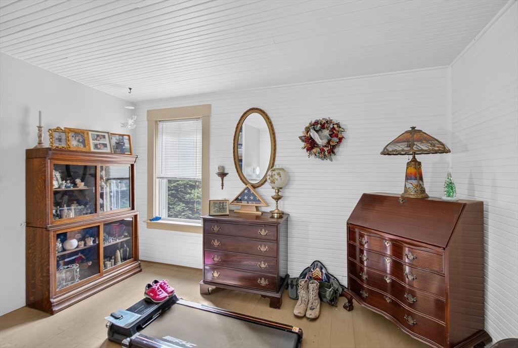 542 R Wanoosnoc Road Fitchburg, MA 01420 - Photo 19 of 29 Gallery Image 19